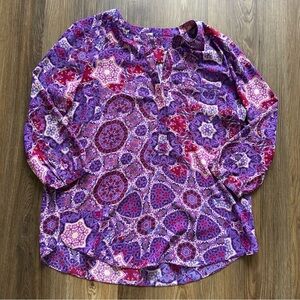 NYDJ‎ Pintuck 3/4 Sleeve V-neck Button Blouse Medium Top Purple Star Peasant